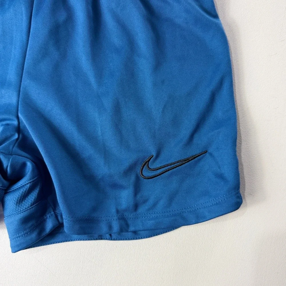 Nike Dri-FIT Girls Medium Blue Soccer Athletic‎ Running Shorts NWT DV2846-407
